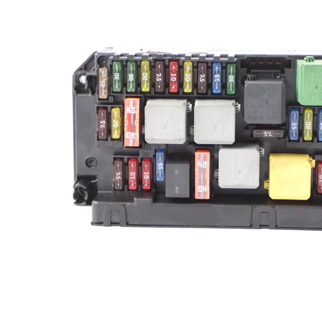 Fuse Box Relay Control Unit SAM Module to Mercedes SLK R172 with Part number A2129009425 Mercedes SLK R172 Fuse Box Relay Control Unit SAM Module - SKU A2129009425 - Part number A2129009425