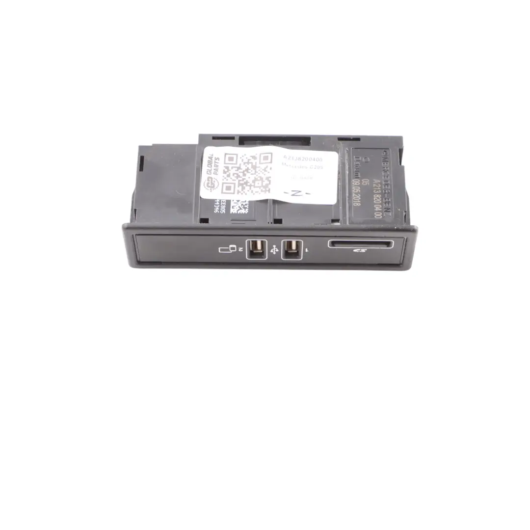 USB SD Card Module Mercedes C205 W213 Multimedia Reader Port Socket to with Part number A2138200400 USB SD Card Module Mercedes C205 W213 Multimedia Reader Port Socket - SKU A2138200400 - Part number A2138200400