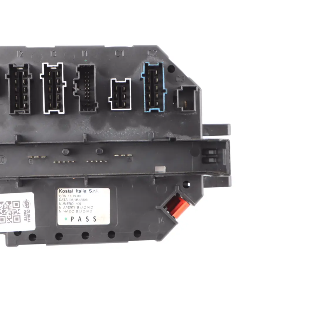 Fuse BoX Mercedes C216 W221 Front Relay Fuse Box Sam Control Module to with Part number A2215450001 Fuse BoX Mercedes C216 W221 Front Relay Fuse Box Sam Control Module - SKU A2165400450 - Part number A2215450001