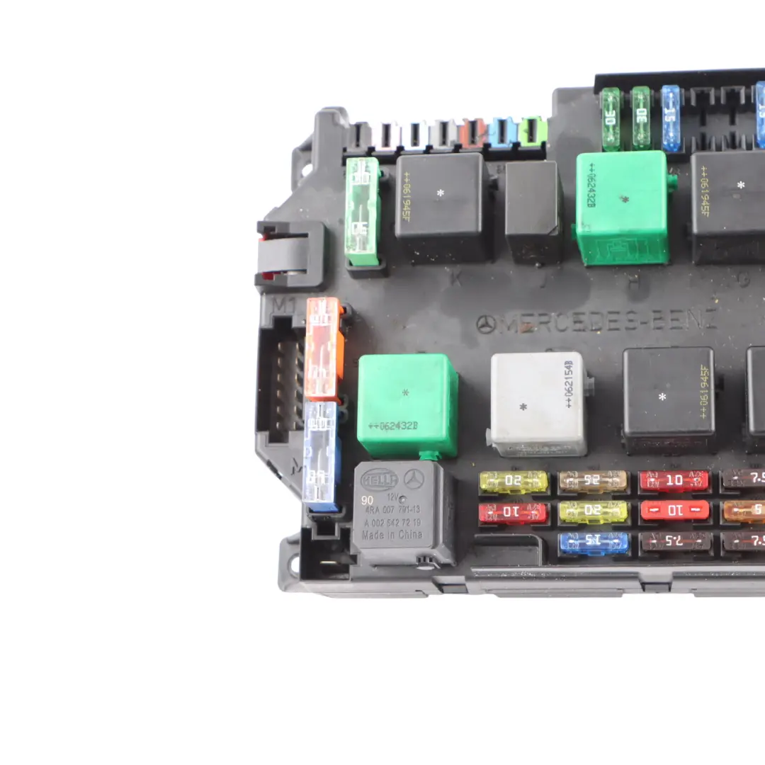 Fuse BoX Mercedes C216 W221 Front Relay Fuse Box Sam Control Module to with Part number A2215450001 Fuse BoX Mercedes C216 W221 Front Relay Fuse Box Sam Control Module - SKU A2165400450 - Part number A2215450001