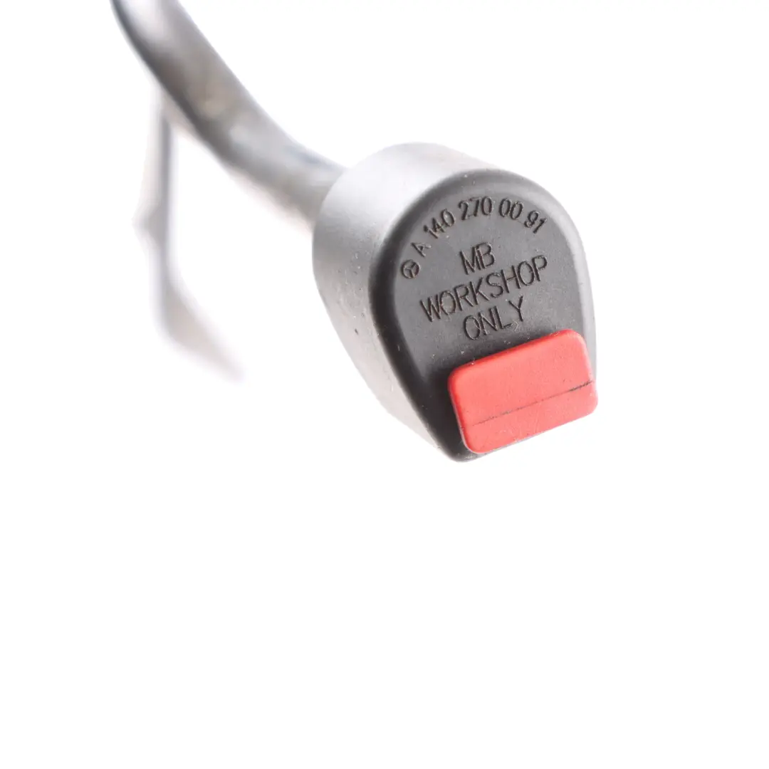 S65 M275 Tuyau Remplissage Huile Boîte Vitesses A2032700584 pour Mercedes C216 W221 à propos du numéro de pièce A2212700084 Mercedes C216 W221 S65 M275 Tuyau Remplissage Huile Boîte Vitesses A2032700584 - SKU A2212700084 - Numéro de pièce A2212700084