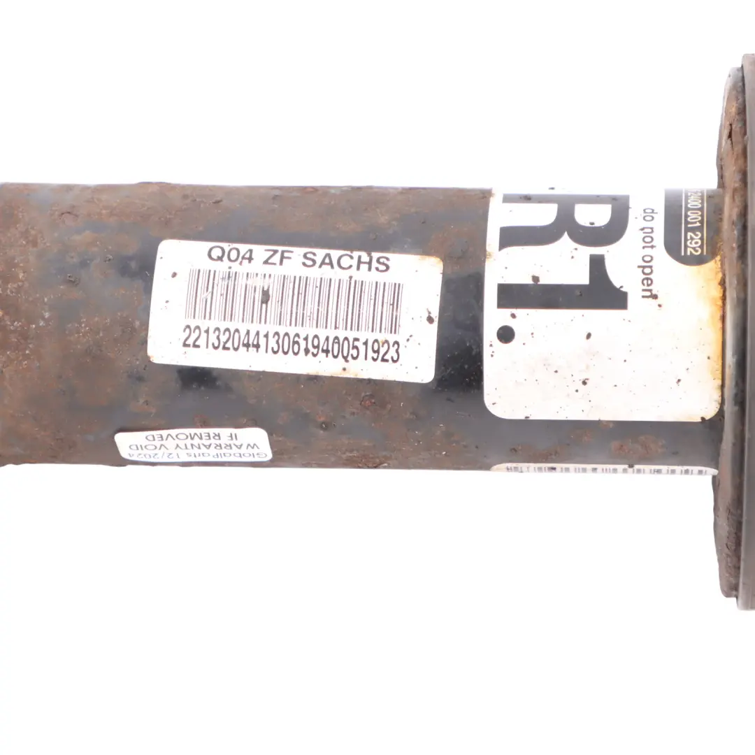 Ammortizzatore Anteriore Puntone Idraulico Destro per Mercedes W221 con numero di parte A2213208413 Mercedes W221 Ammortizzatore Anteriore Puntone Idraulico Destro - SKU A2213208413 - Numero di parte A2213208413