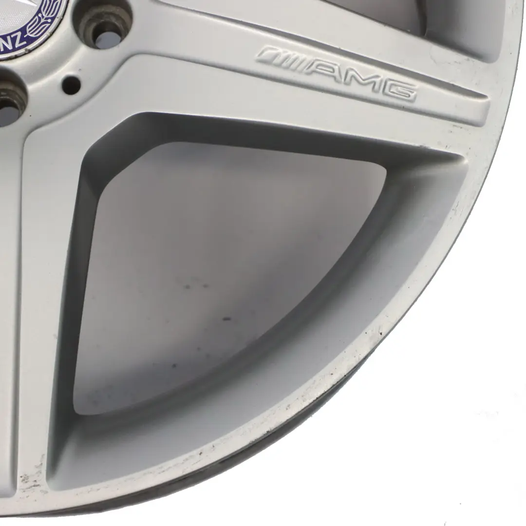 Felge Hinten Silber 19" 9.5J ET:43 5-Speichen für Mercedes W221 AMG mit Teilenummer A2214016102 Mercedes W221 AMG Felge Hinten Silber 19" 9.5J ET:43 5-Speichen - SKU A2214016102-1 - Teilenummer A2214016102