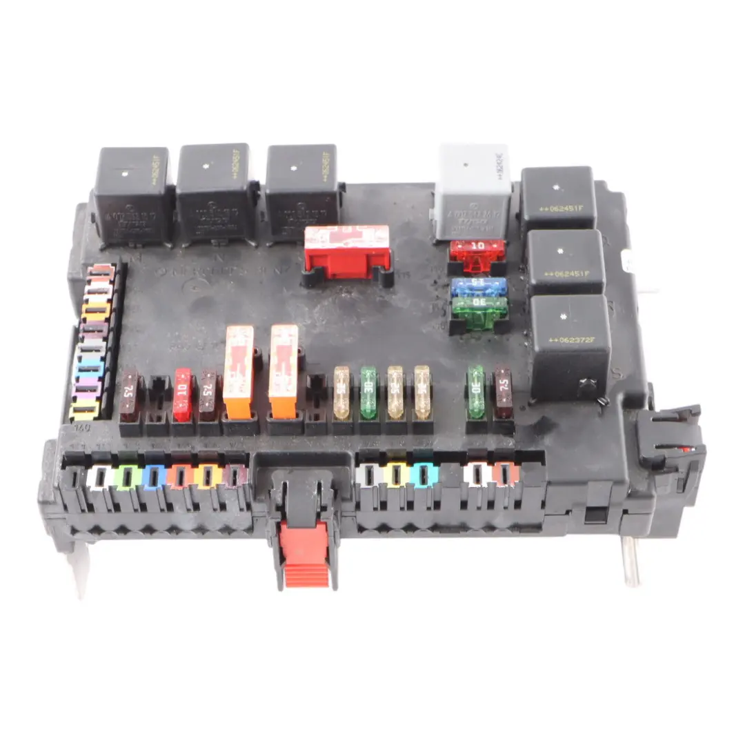 Caja fusibles SAM trasera Mercedes W221 distribución de energía para con número de pieza A2215403050 Caja fusibles SAM trasera Mercedes W221 distribución de energía - SKU A2215403050 - Número de pieza A2215403050