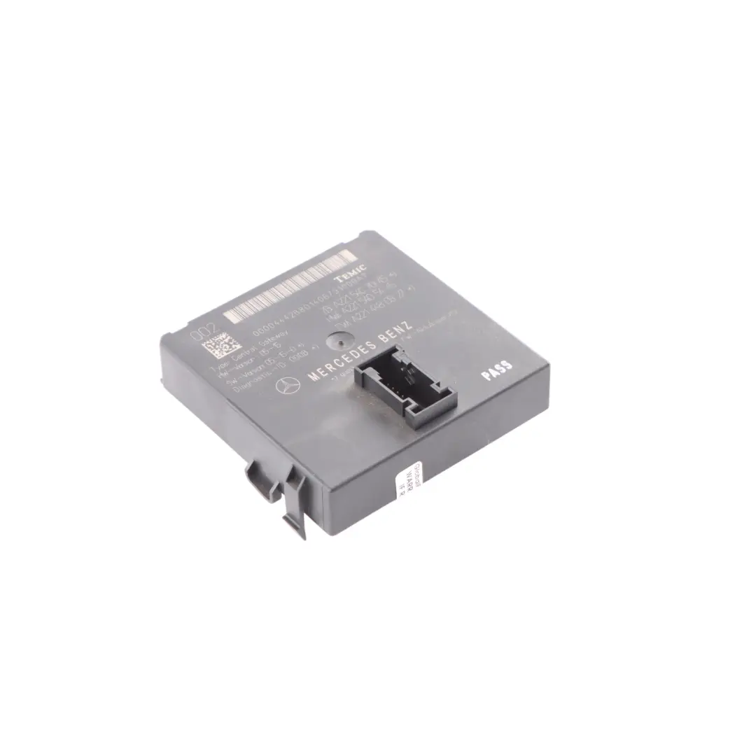 Gateway Control Unit Module ECU to Mercedes W221 with Part number A2215407045 Mercedes W221 Gateway Control Unit Module ECU - SKU A2215407045 - Part number A2215407045