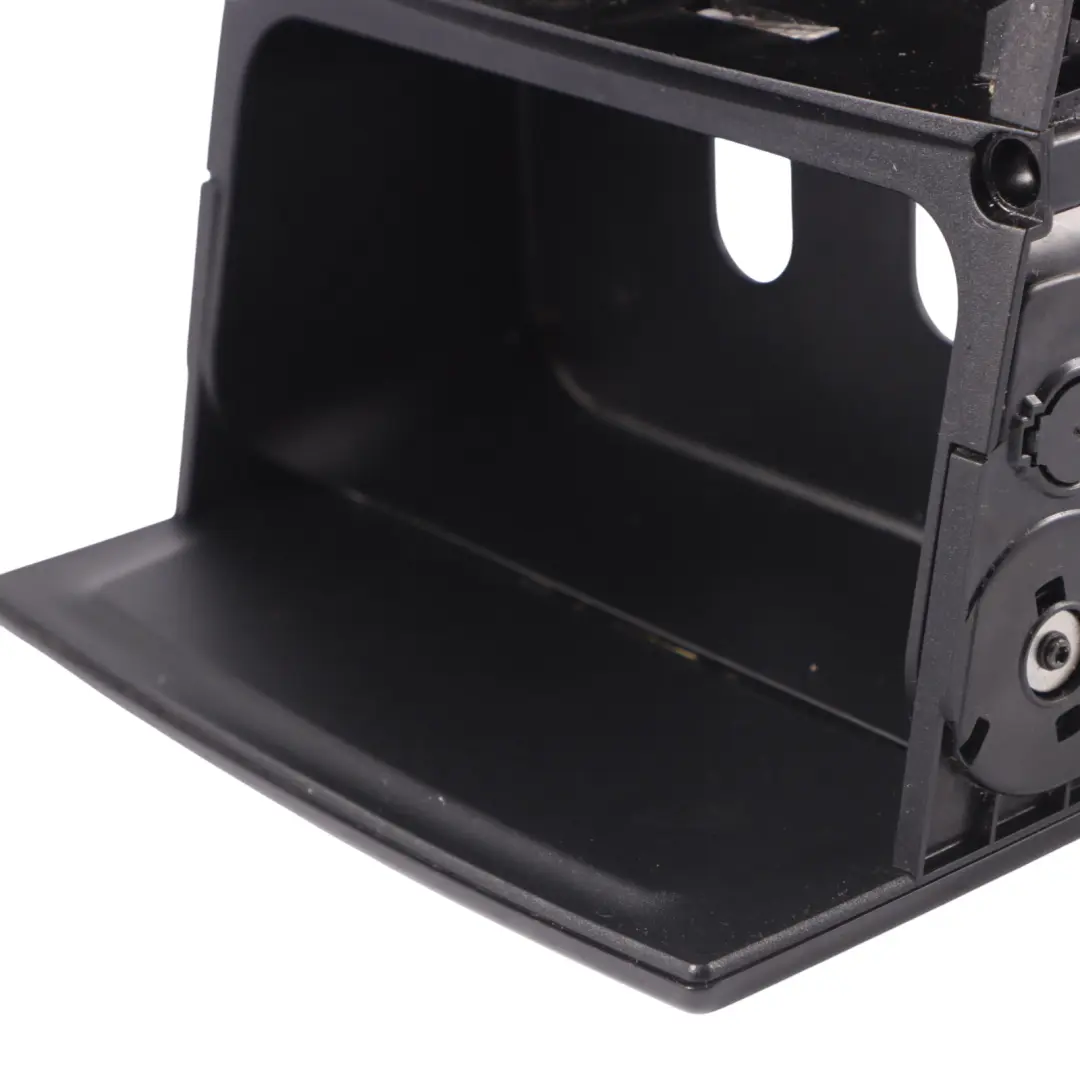 Mercedes W221 Cendrier de rangement Console centrale Prise 12V - SKU A2216800210 - Numéro de pièce A2216800210