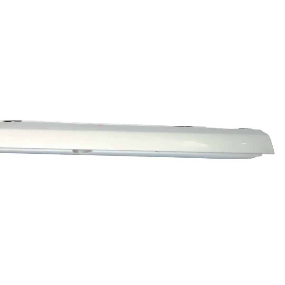 Panneau de recouvrement droit Iridium Silver 775 pour Mercedes W221 à propos du numéro de pièce A2216900440 Mercedes W221 Panneau de recouvrement droit Iridium Silver 775 - SKU A2216900440-IRS - Numéro de pièce A2216900440