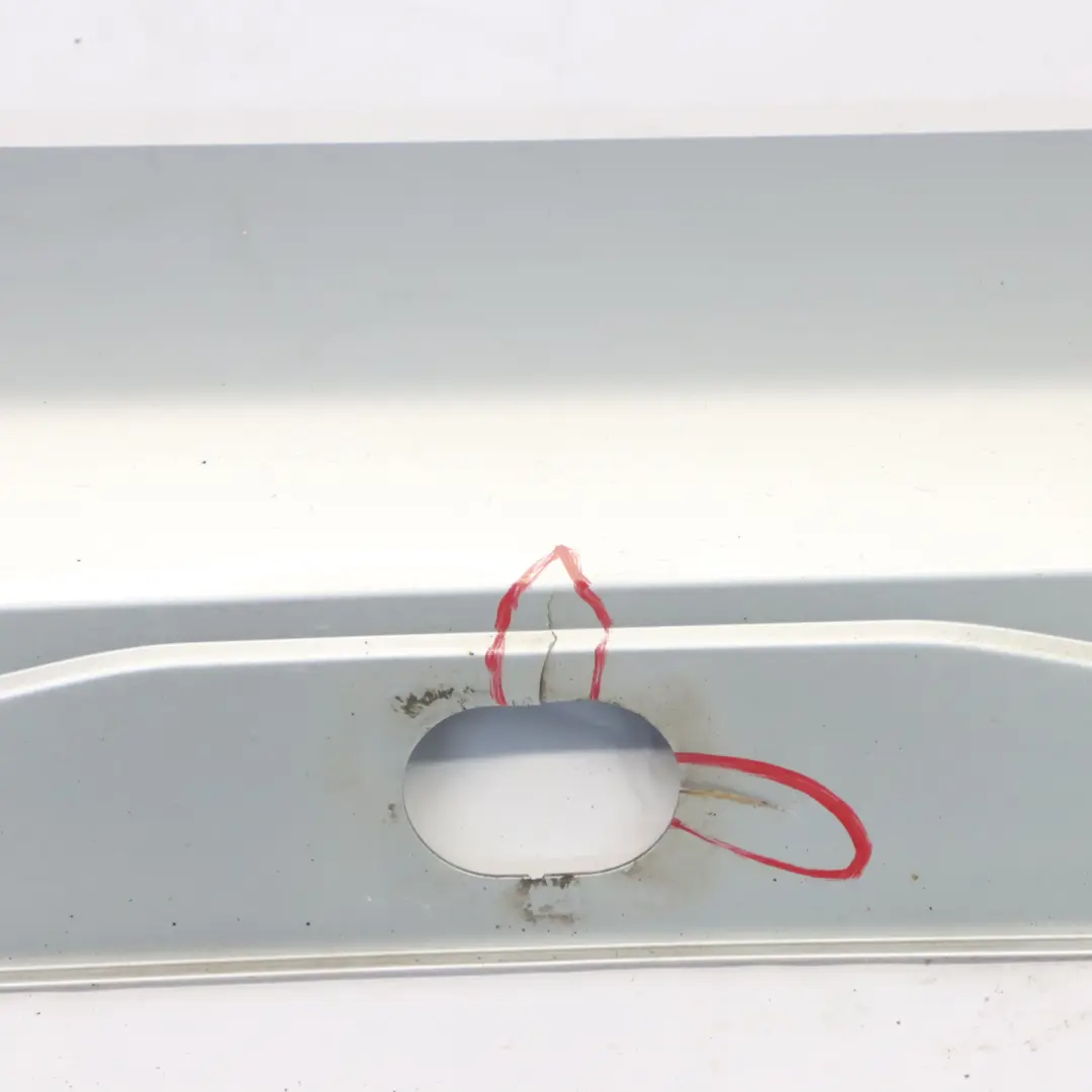 Türschweller Seite Abdeckung rechts Panel Iridium Silber - 775 für Mercedes W221 mit Teilenummer A2216900440 Mercedes W221 Türschweller Seite Abdeckung rechts Panel Iridium Silber - 775 - SKU A2216900440-IRS - Teilenummer A2216900440