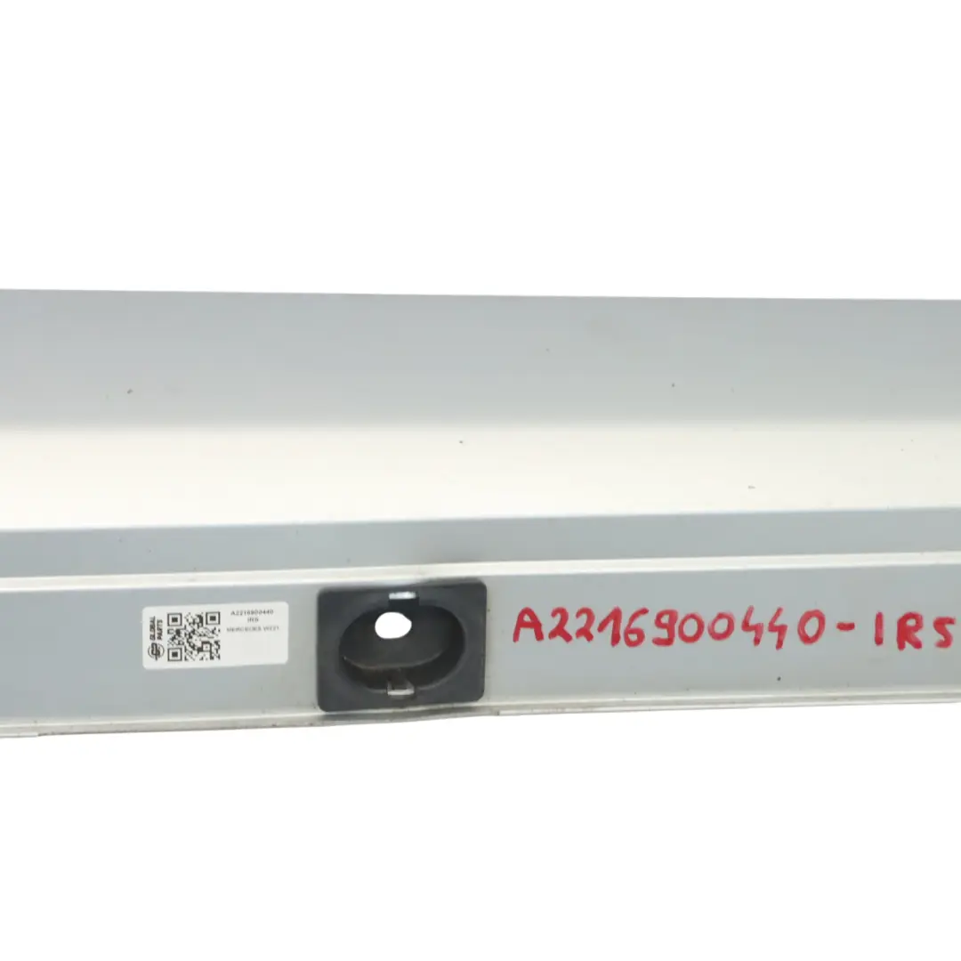 Mercedes W221 Pannello di copertura laterale soglia destro Iridium Silver 775 - SKU A2216900440-IRS - Numero di parte A2216900440