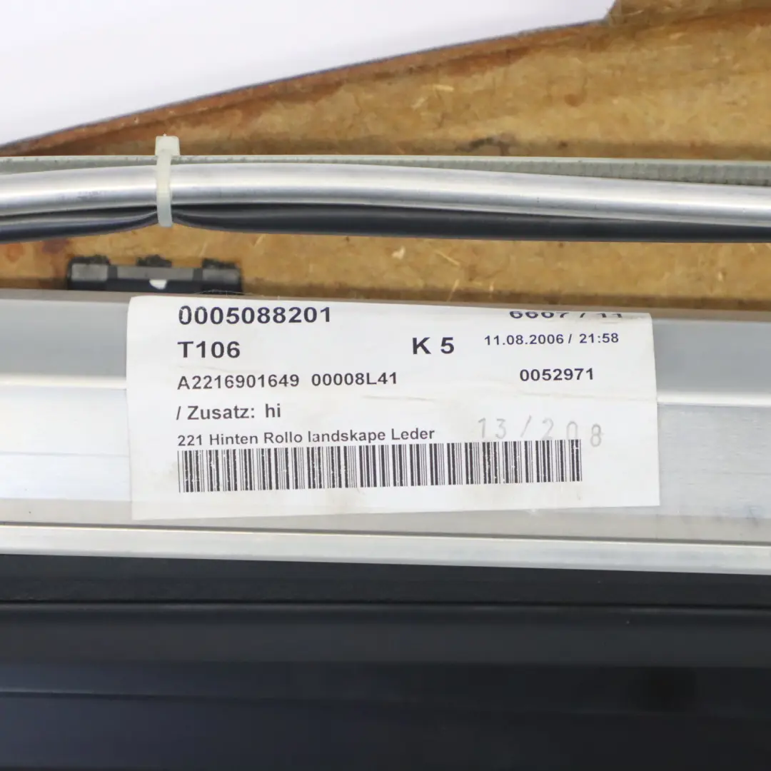 Pare soleil arrière Brakelight pour Mercedes W221 à propos du numéro de pièce A2216901649 Mercedes W221 Pare soleil arrière Brakelight - SKU A2216901649 - Numéro de pièce A2216901649