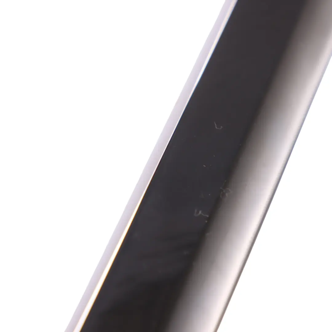 Bande intérieur de porte avant droite Bois frêne noir pour Mercedes W221 à propos du numéro de pièce A2217204522 Mercedes W221 Bande intérieur de porte avant droite Bois frêne noir - SKU A2217204522 - Numéro de pièce A2217204522