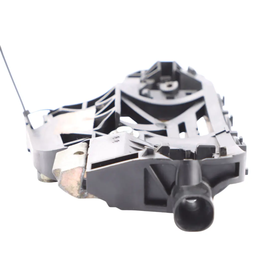 Mocowanie Klamki Lewy Tył Tylne do Mercedes W221 o numerze A2217600734 Mercedes W221 Mocowanie Klamki Lewy Tył Tylne - SKU A2217600734-1 - Numer Części A2217600734