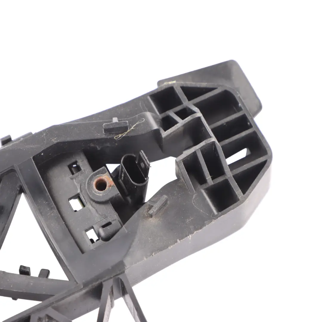 Door Keyless Handle Bracket Base Plate Rear Right O/S to Mercedes W221 with Part number A2217600834 Mercedes W221 Door Keyless Handle Bracket Base Plate Rear Right O/S - SKU A2217600834 - Part number A2217600834