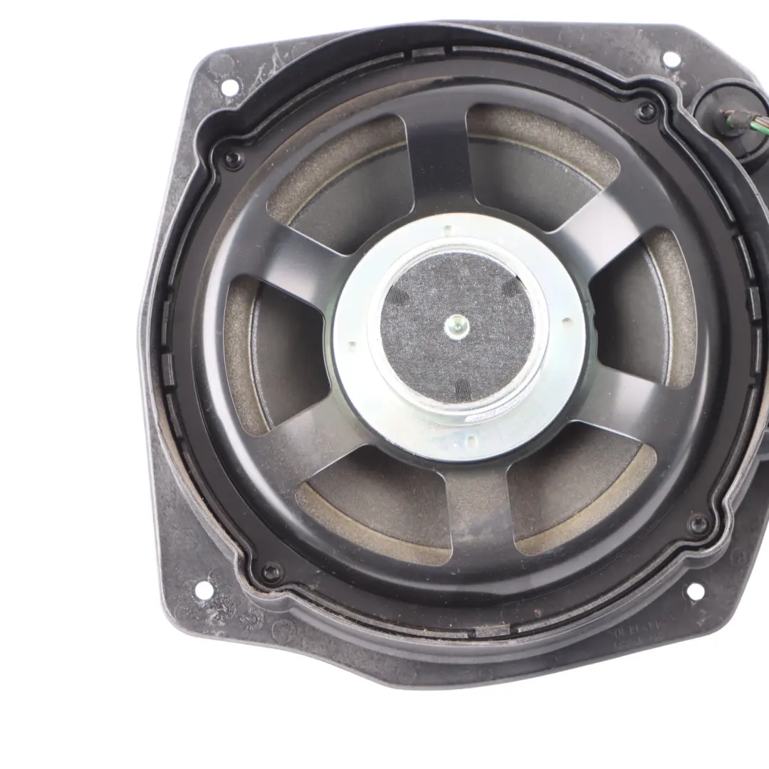 Altoparlante Porta Anteriore Destra Inferiore Logic7 per Mercedes W221 con numero di parte A2218205902 Mercedes W221 Altoparlante Porta Anteriore Destra Inferiore Logic7 - SKU A2218205902 - Numero di parte A2218205902