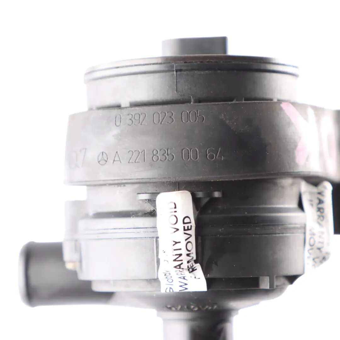 Auxiliary Additional Cooling Coolant Water Pump to Mercedes W221 with Part number A2218350064 Mercedes W221 Auxiliary Additional Cooling Coolant Water Pump - SKU A2218350064 - Part number A2218350064