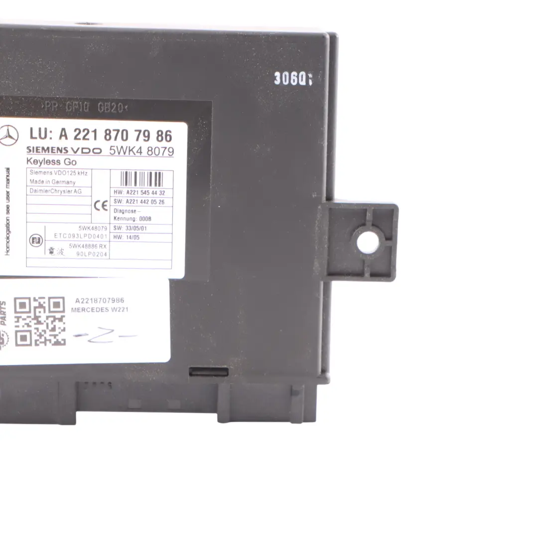 Keyless Go Entry Control Module Unit ECU to Mercedes W221 with Part number A2218707986 Mercedes W221 Keyless Go Entry Control Module Unit ECU - SKU A2218707986 - Part number A2218707986