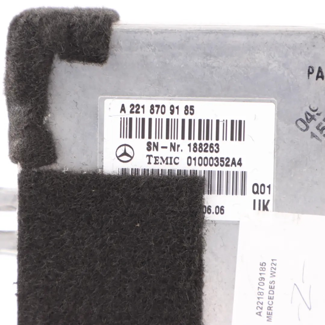 Voice Control Module Language System English to Mercedes W221 with Part number A2218709185 Mercedes W221 Voice Control Module Language System English - SKU A2218709185 - Part number A2218709185