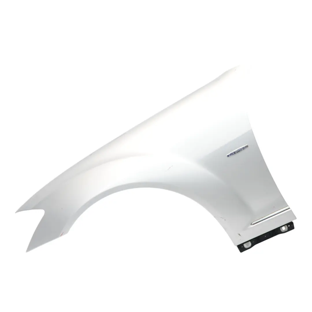 Mercedes W221 Panel lateral delantero izquierdo Guardabarros Iridium Silver 775 - SKU A2218800118-IRS - Número de pieza A2218800118