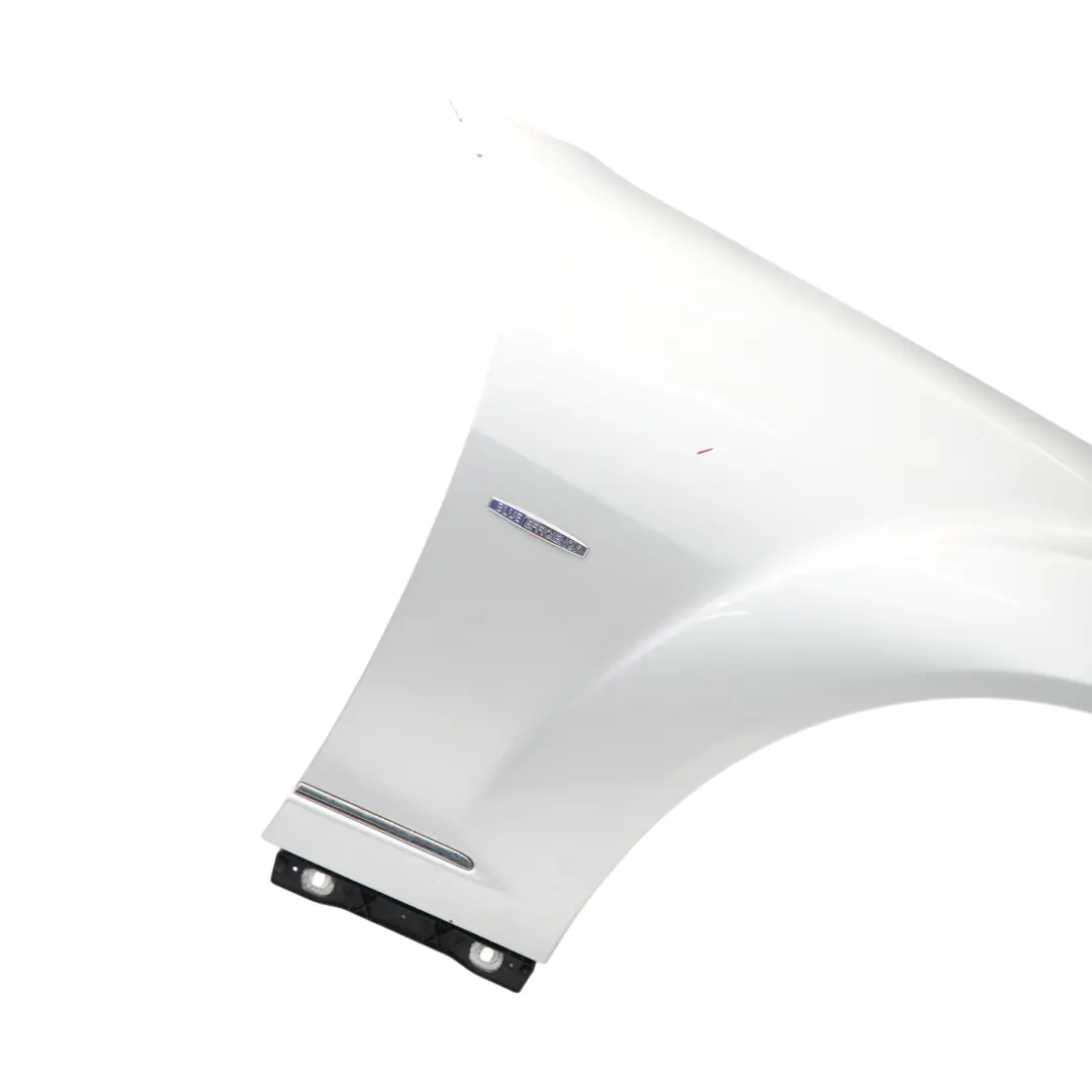 Panneau latéral Avant Aile droite Iridium Silver - 775 pour Mercedes W221 à propos du numéro de pièce A2218800218 Mercedes W221 Panneau latéral Avant Aile droite Iridium Silver - 775 - SKU A2218800218-IRS - Numéro de pièce A2218800218