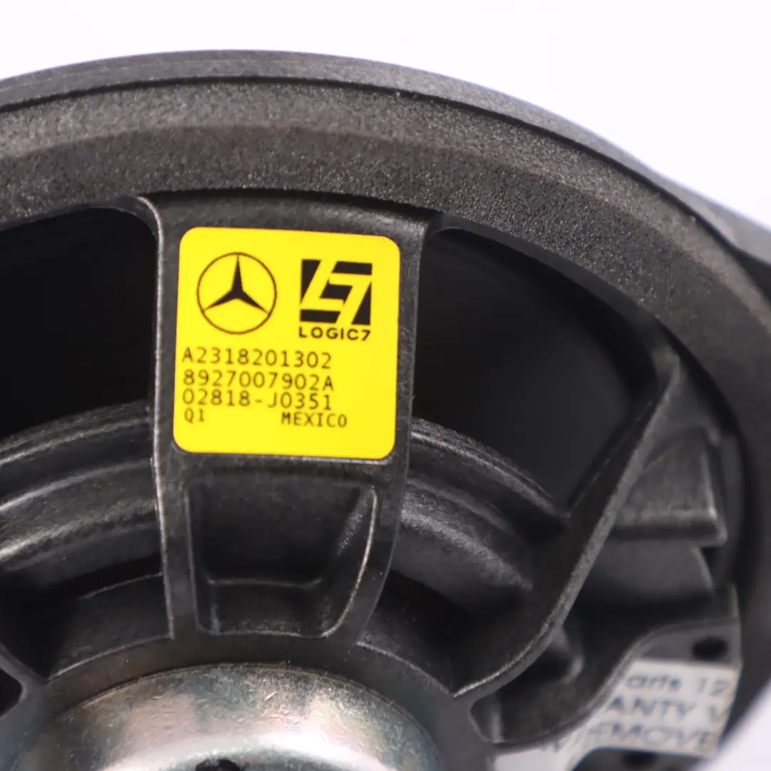 Głośnik Logic7 do Mercedes GLE W166 C292 R231 o numerze A2318201302 Mercedes GLE W166 C292 R231 Głośnik Logic7 - SKU A2318201302 - Numer Części A2318201302