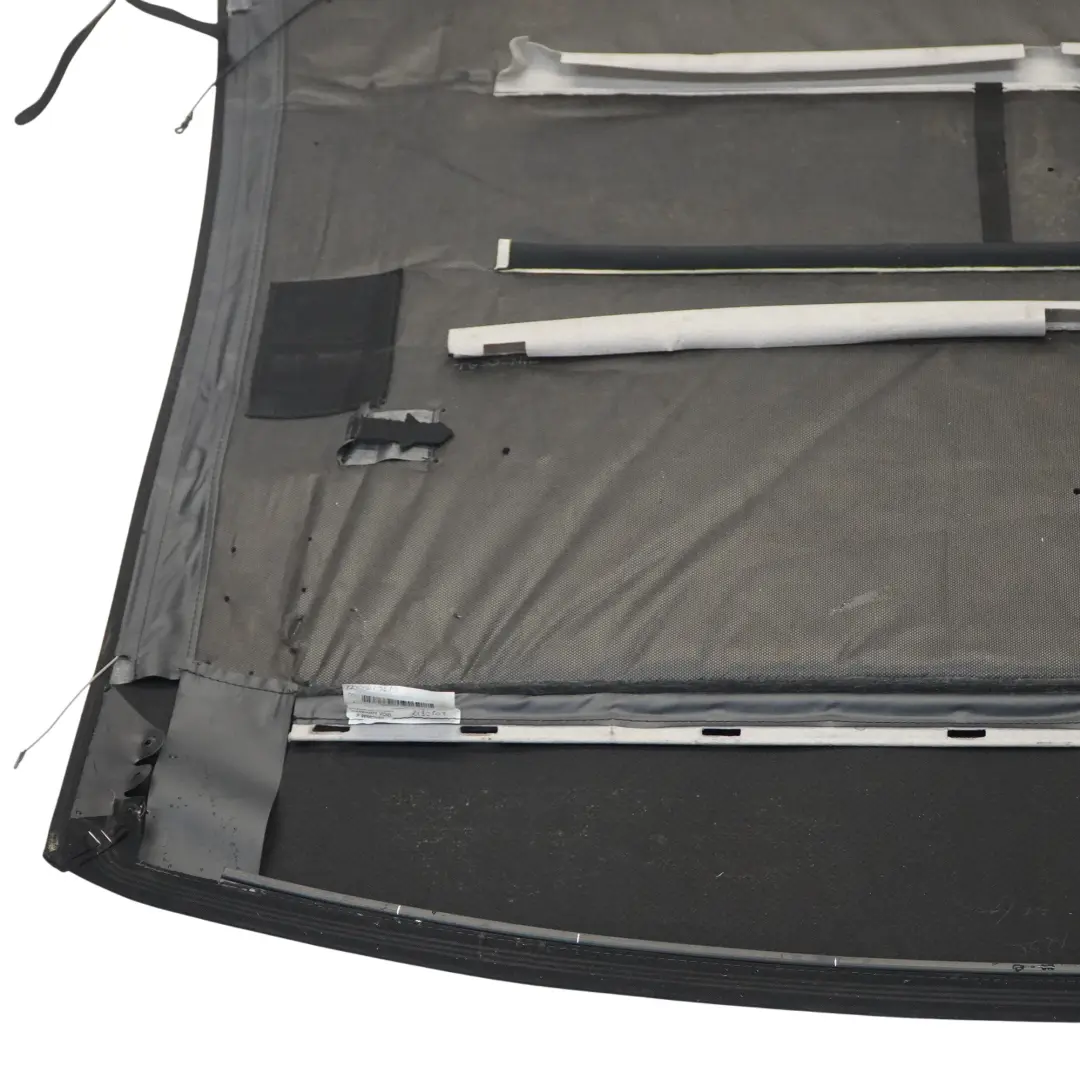 Soft Top Cabrio Tetto pieghevole Tessuto Copertura Nero per Mercedes A238 con numero di parte A2387702300 Mercedes A238 Soft Top Cabrio Tetto pieghevole Tessuto Copertura Nero - SKU A2387702300 - Numero di parte A2387702300