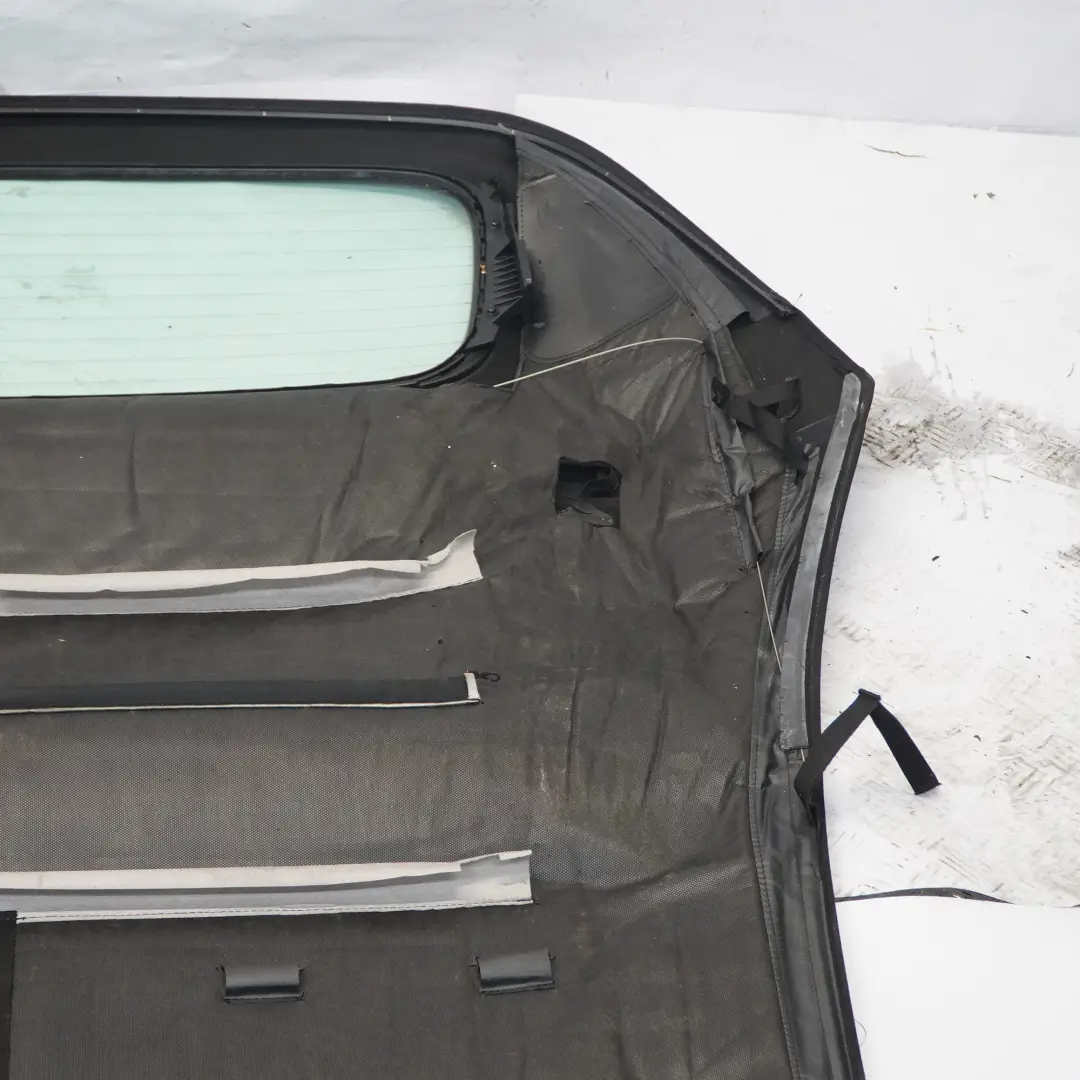 Soft Top Cabrio Tetto pieghevole Tessuto Copertura Nero per Mercedes A238 con numero di parte A2387702300 Mercedes A238 Soft Top Cabrio Tetto pieghevole Tessuto Copertura Nero - SKU A2387702300 - Numero di parte A2387702300