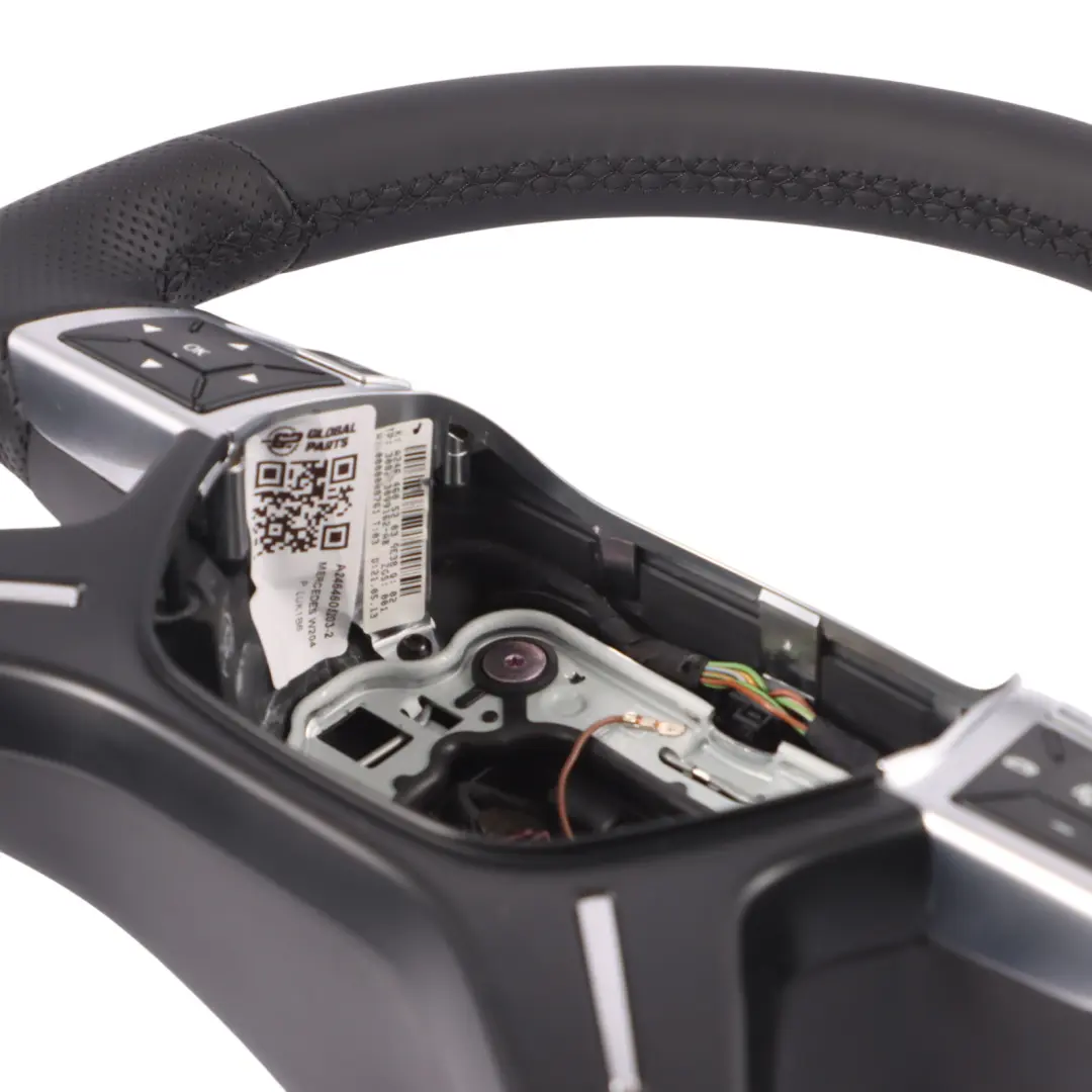 Mercedes W204 NOUVEAU Volant Multifonction en Cuir Noir - SKU A2464605203-2 - Numéro de pièce A2464605203