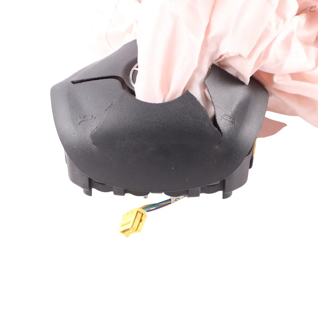 Mercedes W204 Volante Lado Conductor Módulo Aire Negro - SKU A2468603102-2 - Número de pieza A2468603102