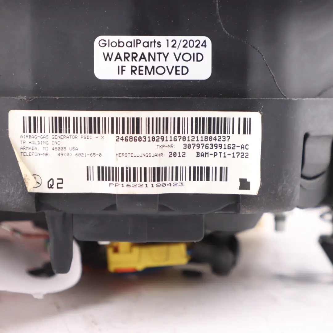 Mercedes W204 Modulo aria lato guida del volante nero - SKU A2468603102-2 - Numero di parte A2468603102