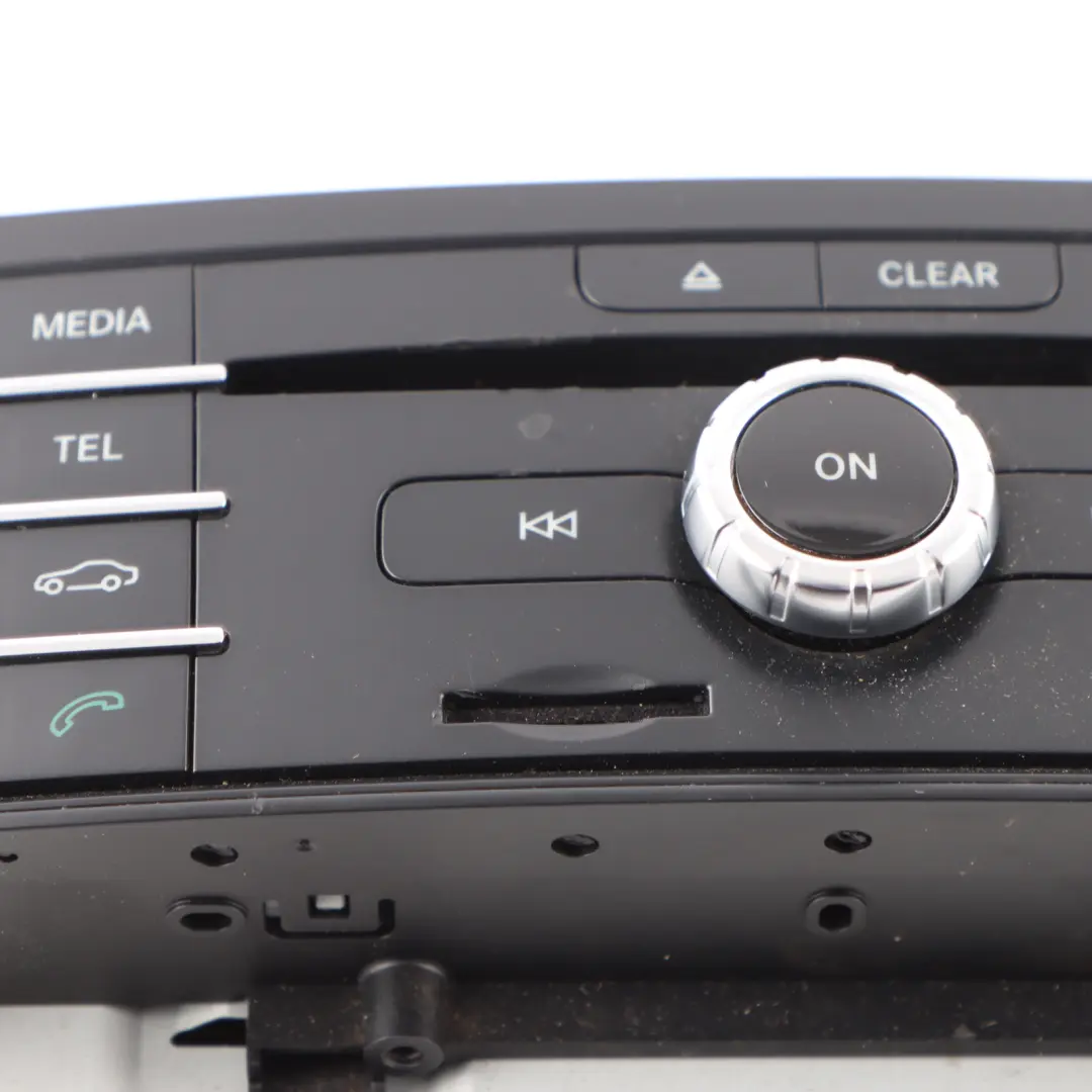 Unité De Commande Radio COMAND Navi Player pour Mercedes W176 W246 à propos du numéro de pièce A2469003818 Mercedes W176 W246 Unité De Commande Radio COMAND Navi Player - SKU A2469003818 - Numéro de pièce A2469003818