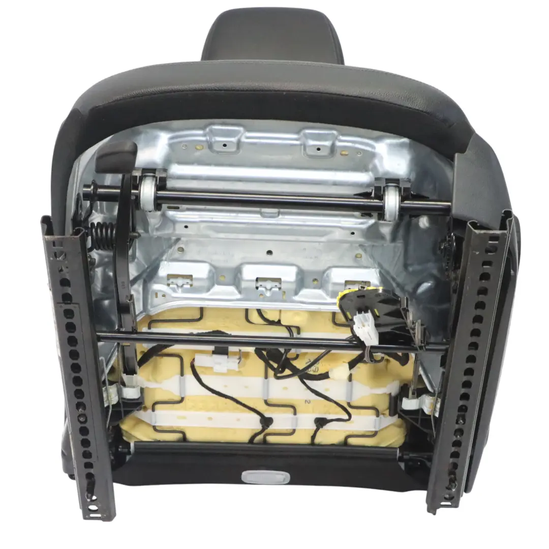 Siège avant gauche Intérieur simili cuir noir pour Mercedes W176 à propos du numéro de pièce A2469105702 Mercedes W176 Siège avant gauche Intérieur simili cuir noir - SKU A2469105702-4 - Numéro de pièce A2469105702