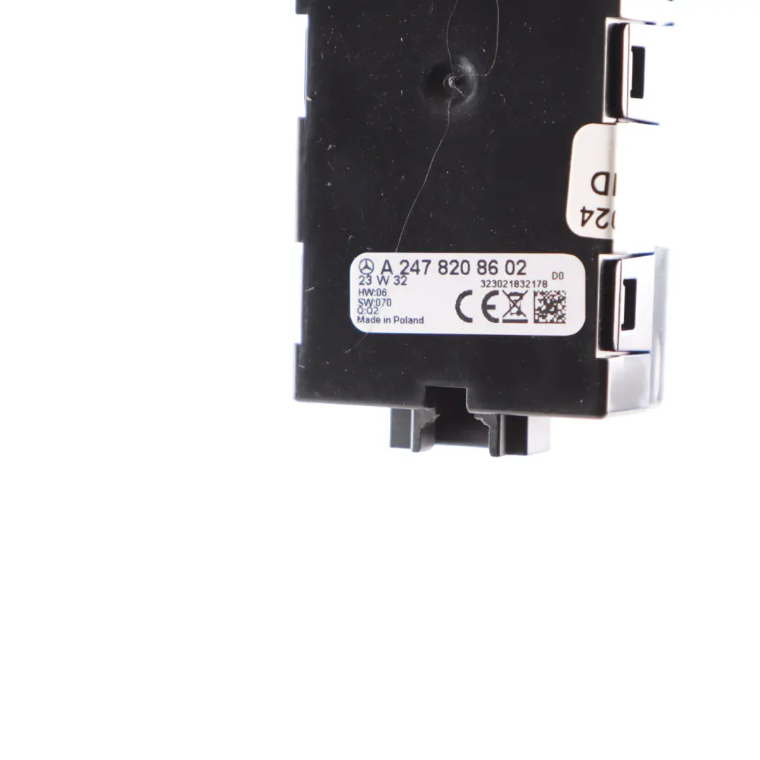 Puerto Datos Carga Trasera Tipo USB-C para Mercedes W177 C118 W247 con número de pieza A2478208602 Mercedes W177 C118 W247 Puerto Datos Carga Trasera Tipo USB-C - SKU A2478208602 - Número de pieza A2478208602