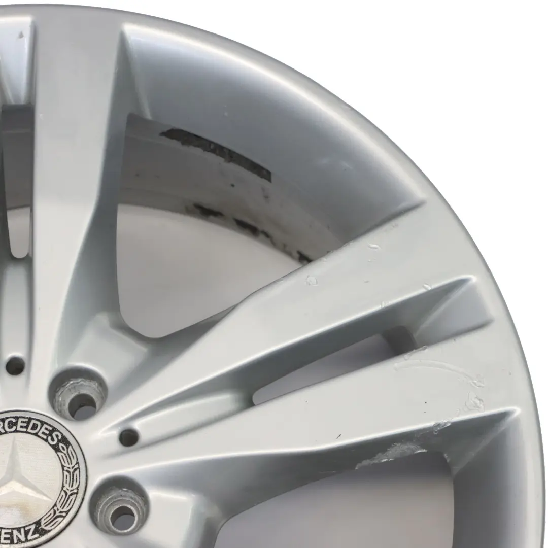 Jante argentée alliage 20" 5 Double rayon ET:60 8,5J pour Mercedes W251 à propos du numéro de pièce A2514014002 Mercedes W251 Jante argentée alliage 20" 5 Double rayon ET:60 8,5J - SKU A2514014002-1 - Numéro de pièce A2514014002