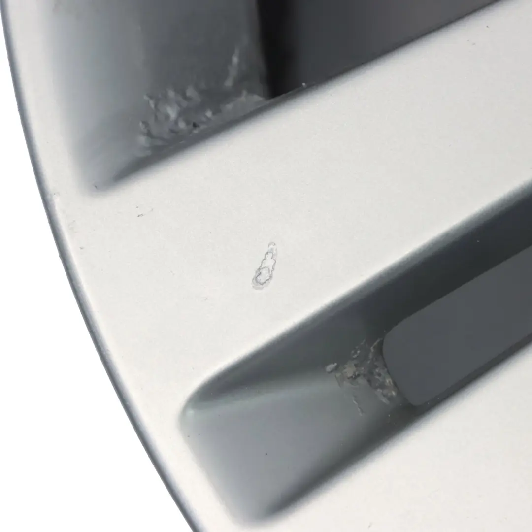 Llanta aleación plateada Mercedes W251 20" ET:60 8,5J para con número de pieza A2514014002 Llanta aleación plateada Mercedes W251 20" ET:60 8,5J - SKU A2514014002-1 - Número de pieza A2514014002