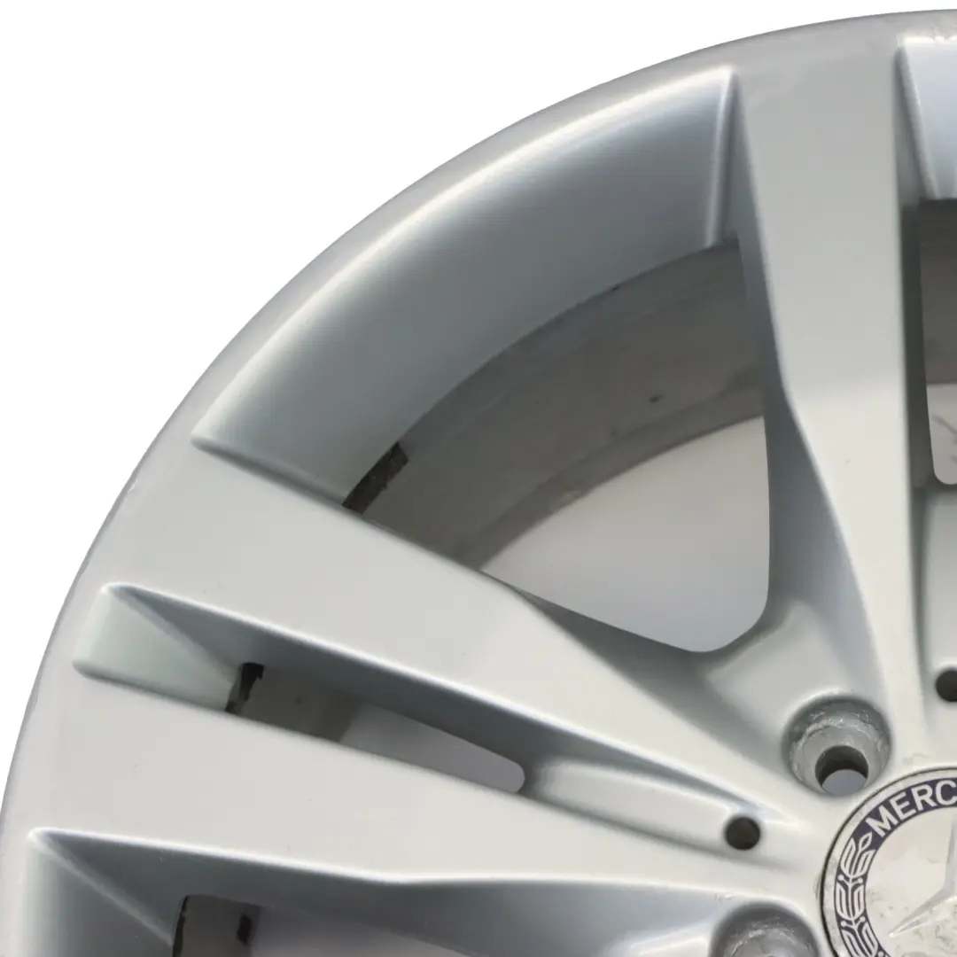 Alloy Rim 20" 5 Double Spoke ET:60 8,5J to Mercedes W251 Silver Wheel with Part number A2514014002 Mercedes W251 Silver Wheel Alloy Rim 20" 5 Double Spoke ET:60 8,5J - SKU A2514014002-3 - Part number A2514014002