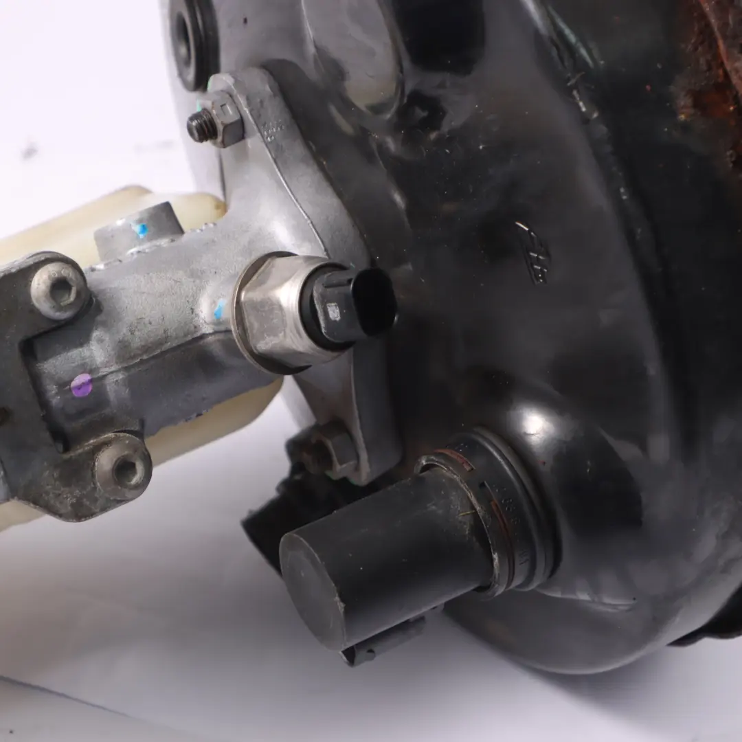 Serwo Hamulcowe Pompa do Mercedes V251 o numerze A2514301430 Mercedes V251 Serwo Hamulcowe Pompa - SKU A2514301430 - Numer Części A2514301430