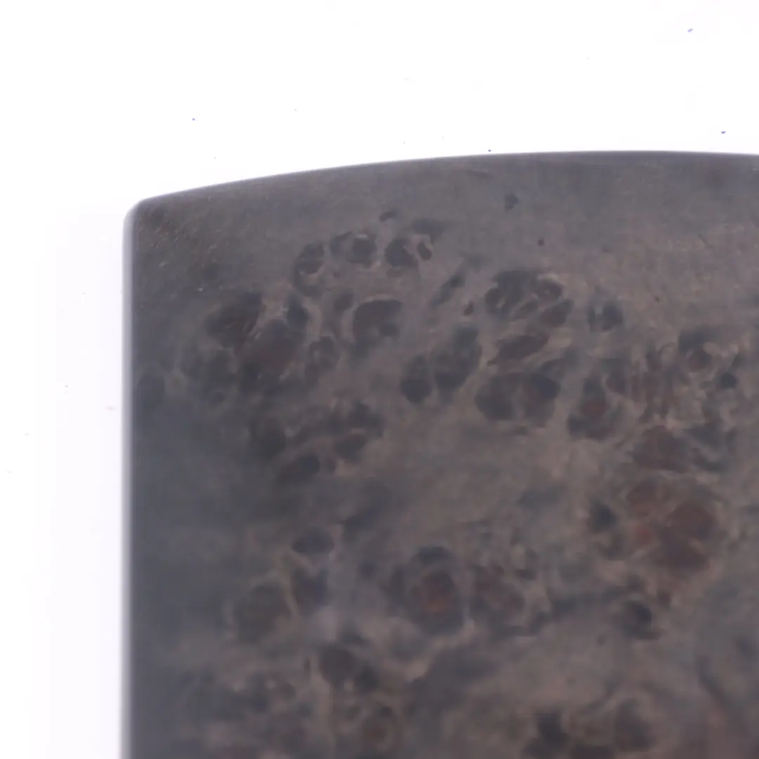 Pokrywa Zaślepka Schowka Konsoli Środkowej do Mercedes V251 o numerze A2516805017 Mercedes V251 Pokrywa Zaślepka Schowka Konsoli Środkowej - SKU A2516805017 - Numer Części A2516805017