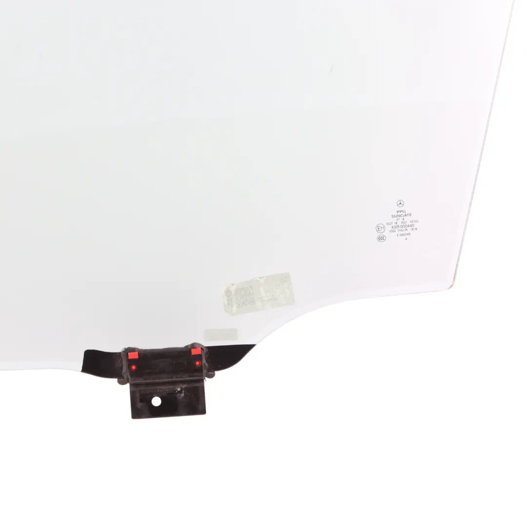 Vitrage Porte Avant Gauche AS2 Vitrage pour Mercedes W251 à propos du numéro de pièce A2517200318 Mercedes W251 Vitrage Porte Avant Gauche AS2 Vitrage - SKU A2517200318 - Numéro de pièce A2517200318