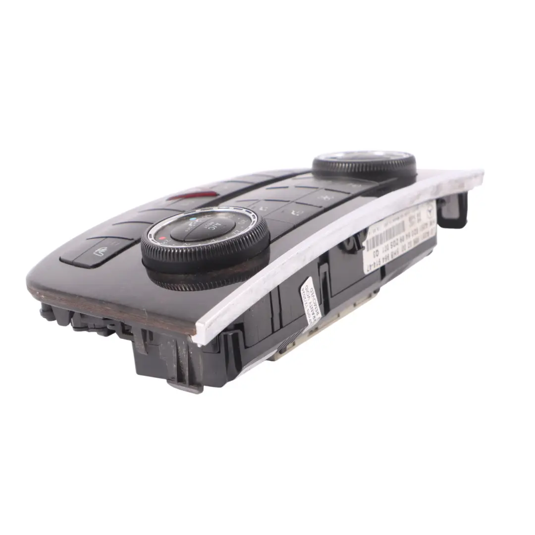 A/C commande l'interrupteur climatisation chauffage pour Mercedes V251 à propos du numéro de pièce A2519060200 Mercedes V251 A/C commande l'interrupteur climatisation chauffage - SKU A2519060200 - Numéro de pièce A2519060200