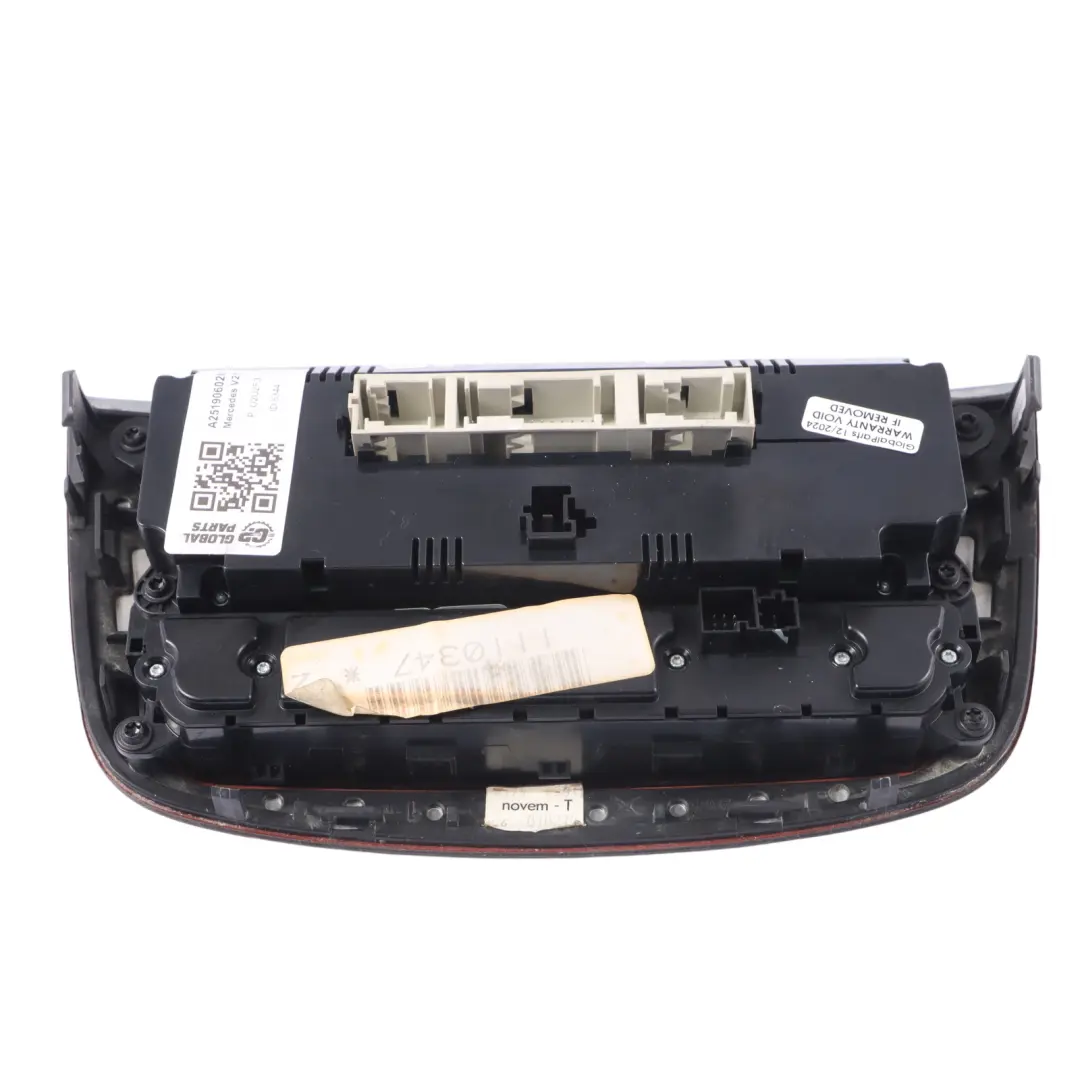 A/C Klimaanlage Klima Heizung Schalter Bedienfeld für Mercedes V251 mit Teilenummer A2519060200 Mercedes V251 A/C Klimaanlage Klima Heizung Schalter Bedienfeld - SKU A2519060200 - Teilenummer A2519060200