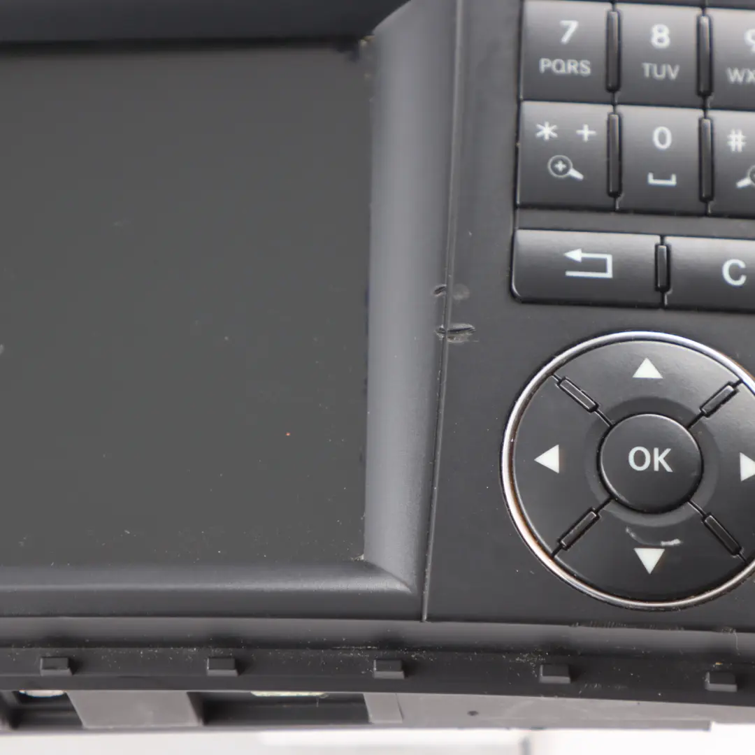 Mercedes W251 Unité Centrale Commande Multimédia Navigation GPS - SKU A2519061100 - Numéro de pièce A2519061100