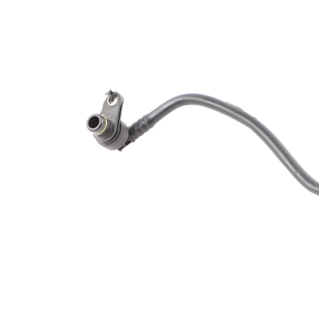 Mercedes W205 C200 Essence M264 Tuyau Purge Reniflard Moteur - SKU A2640180500 - Numéro de pièce A2640180500