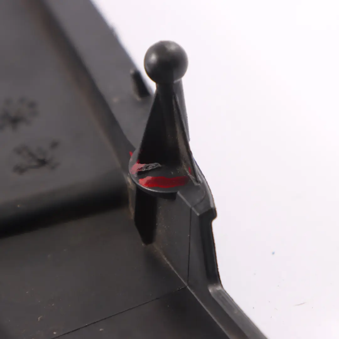 Gasolina Cubierta del motor Embellecedor superior para Mercedes W205 M276 con número de pieza A2760107506 Mercedes W205 M276 Gasolina Cubierta del motor Embellecedor superior - SKU A2760107506-1 - Número de pieza A2760107506