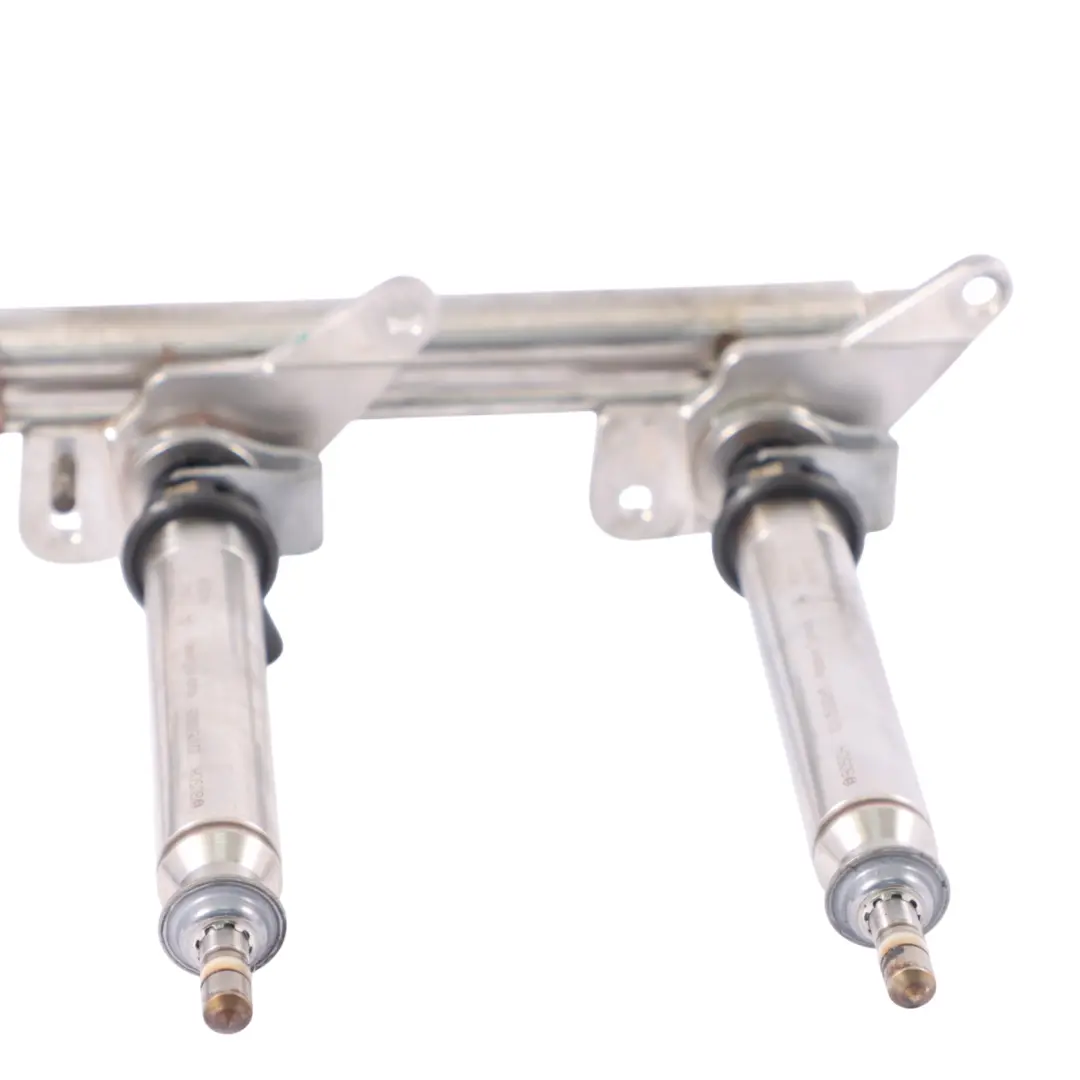 271952 Engine Petrol Fuel Rail Nozzle Pipe Line to Mercedes W204 1.8 with Part number A2760704095 Mercedes W204 1.8 271952 Engine Petrol Fuel Rail Nozzle Pipe Line - SKU A2760704095 - Part number A2760704095