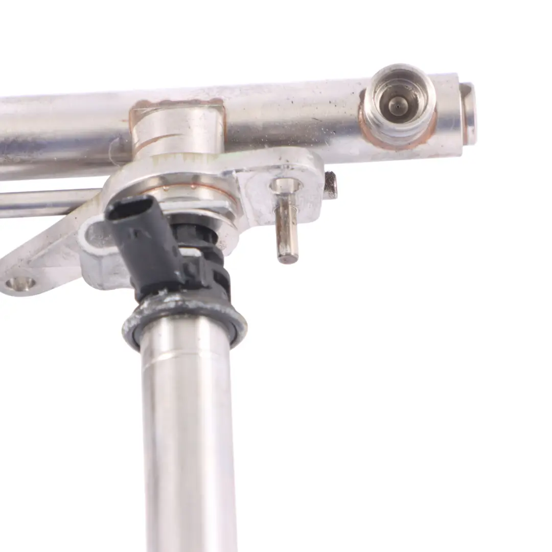 271952 Motor Gasolina Rail Boquilla Tubo para Mercedes W204 1.8 con número de pieza A2760704095 Mercedes W204 1.8 271952 Motor Gasolina Rail Boquilla Tubo - SKU A2760704095 - Número de pieza A2760704095