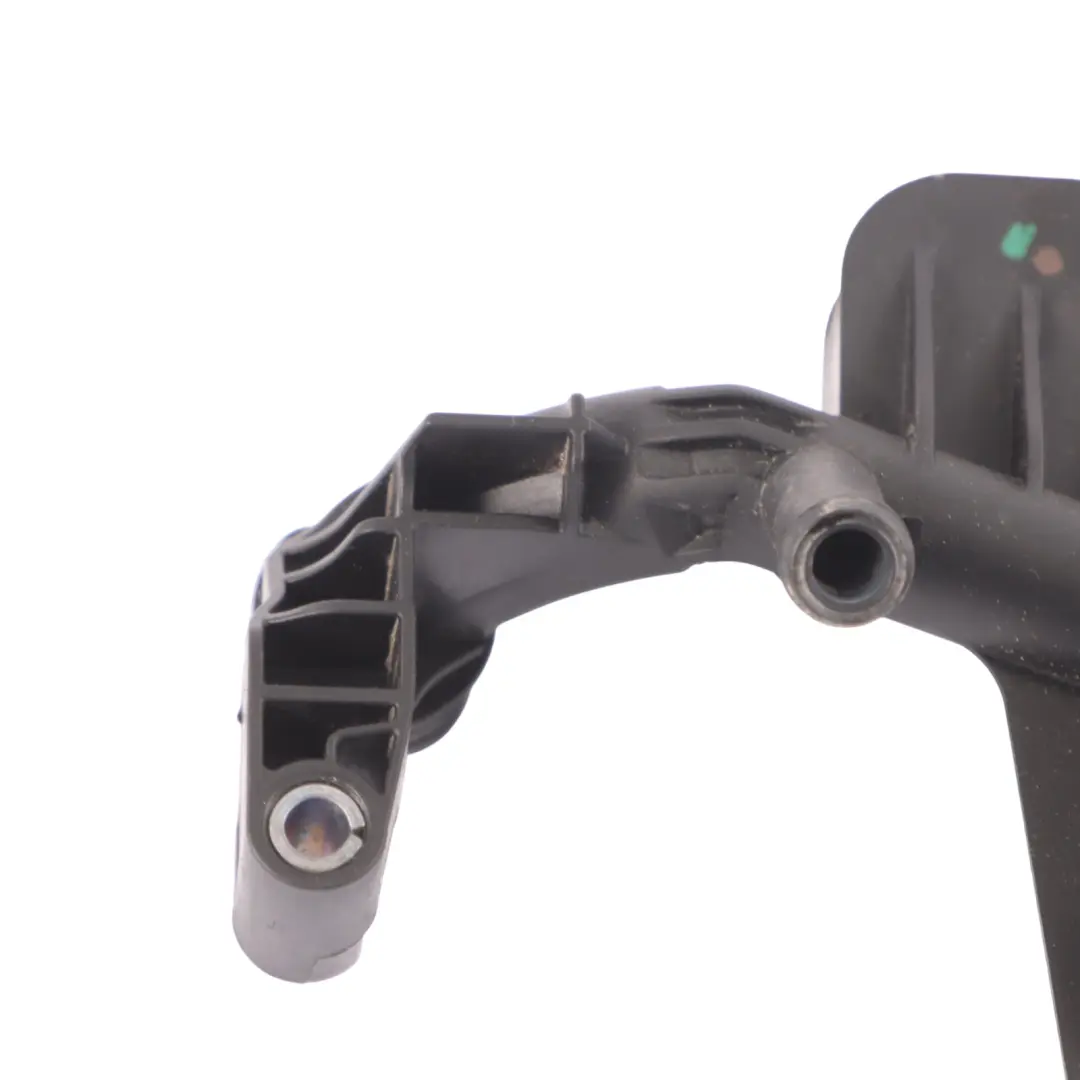 Mercedes W212 M276 Petrol Cylinder Head Feed Supply Line Pipe Hose - SKU A2762001652 - Part number A2762001652