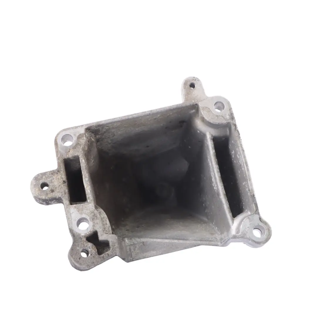 Mercedes W204 W211 W212 Soporte de montaje del motor M276 - SKU A2762233504 - Número de pieza A2762233504