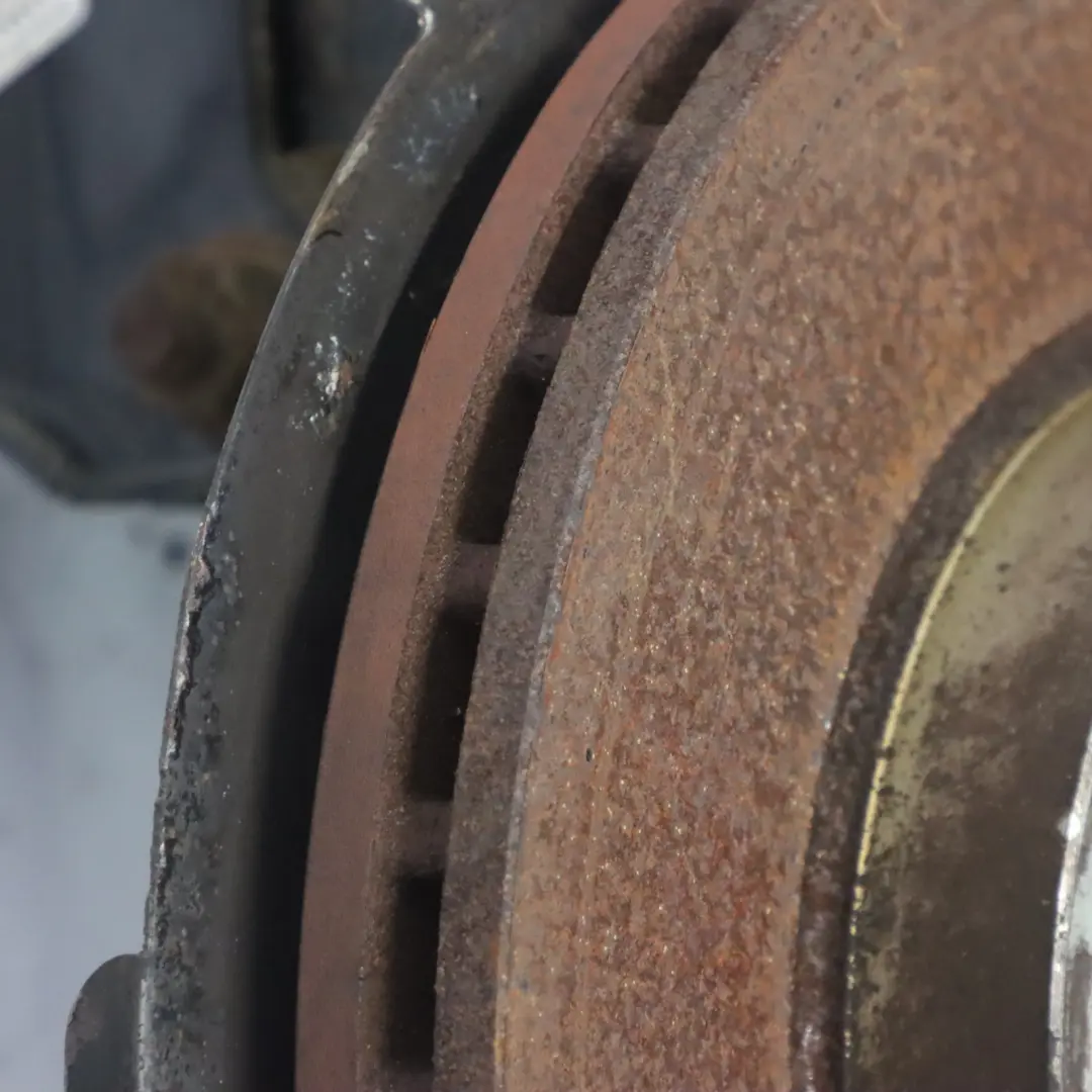 Mercedes W447 Vorne Links Aufhängung Bein Bremsscheibe Bremssattel Radnabe - SKU A4473205538-1 - Teilenummer A4473205538