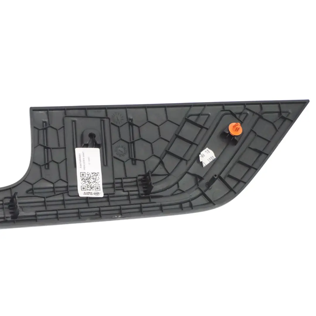 Piano posteriore inferiore Portellone Boot Sill Cover per Mercedes W447 con numero di parte A4476900051 Mercedes W447 Piano posteriore inferiore Portellone Boot Sill Cover - SKU A4476900051 - Numero di parte A4476900051