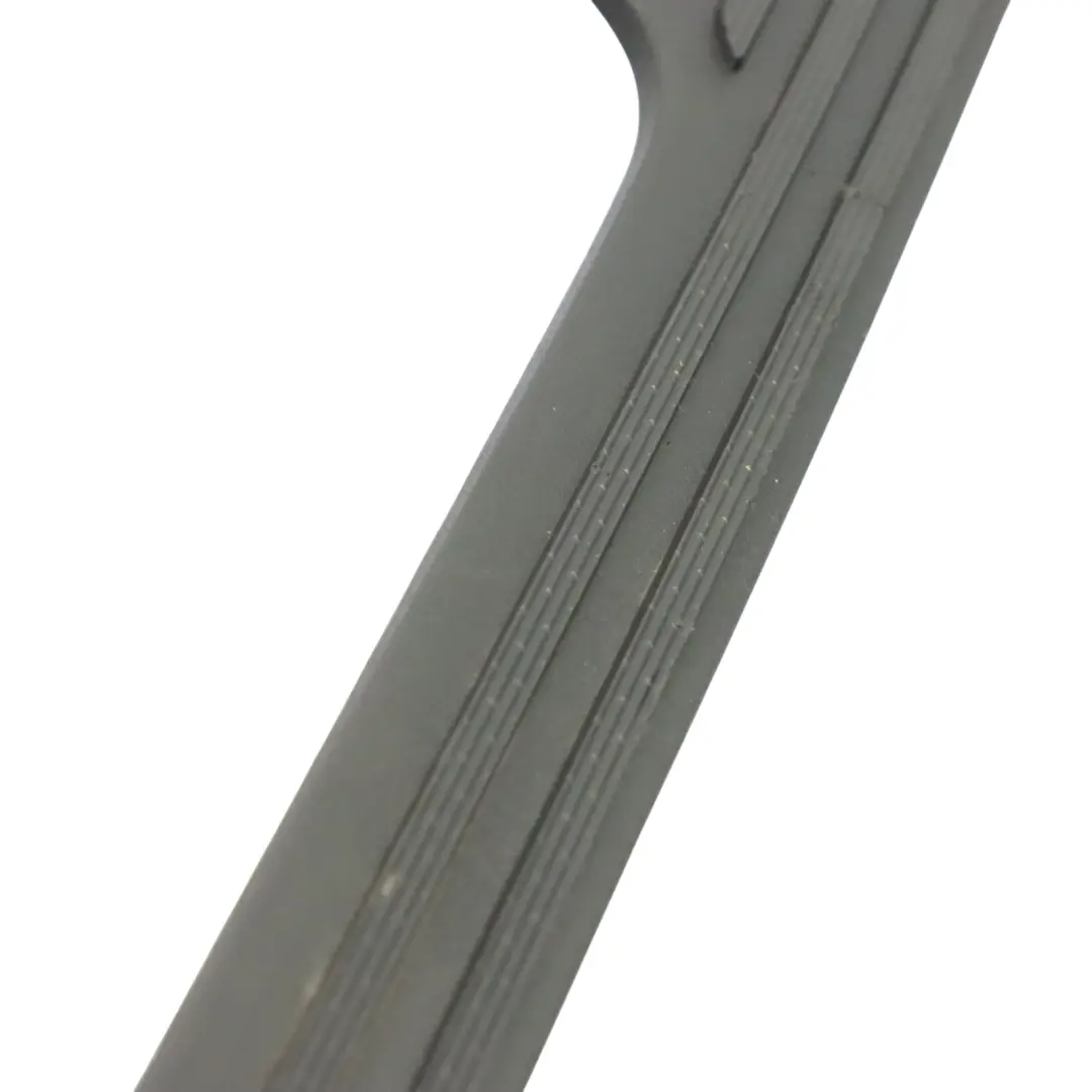 Piano posteriore inferiore Portellone Boot Sill Cover per Mercedes W447 con numero di parte A4476900051 Mercedes W447 Piano posteriore inferiore Portellone Boot Sill Cover - SKU A4476900051 - Numero di parte A4476900051